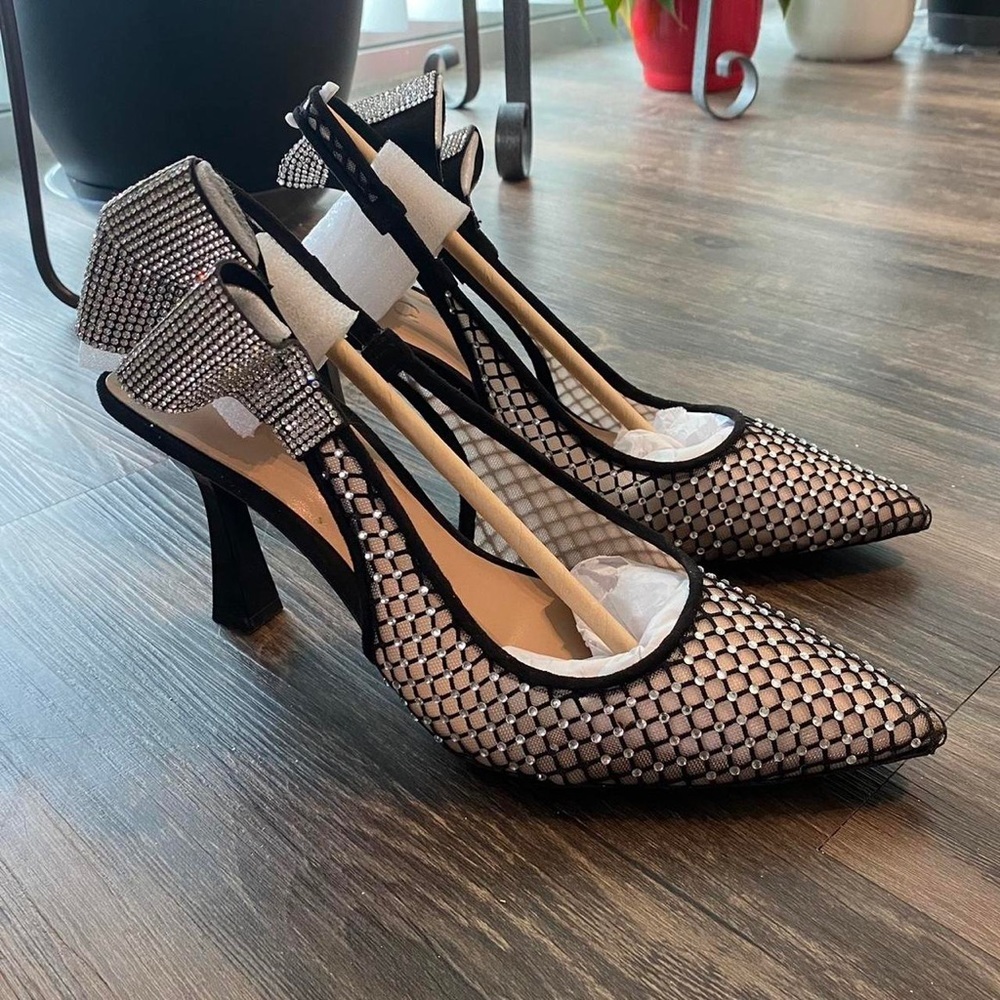 🖤🖤 INC International Concepts Women's Black and Silver Trainers 7M